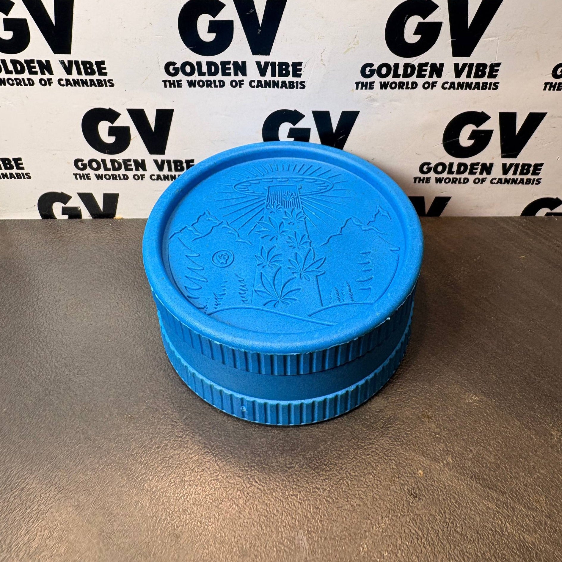 Image of GRINDER FIRE-FLOW HEMP 420 ALIEN 55MM