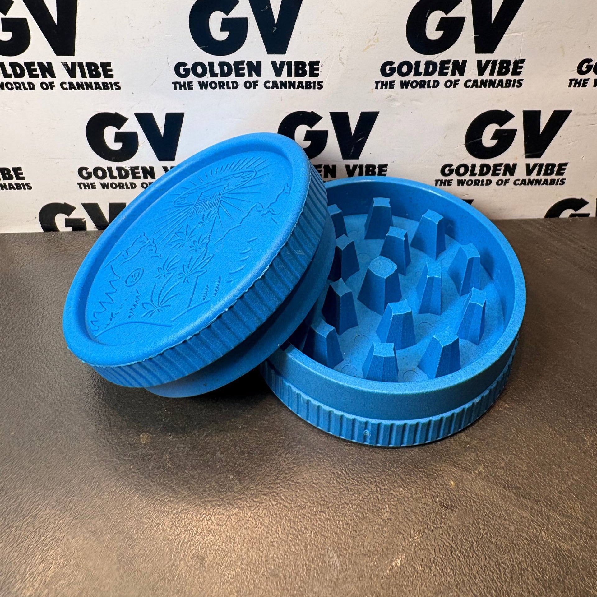 Image of GRINDER FIRE-FLOW HEMP 420 ALIEN 55MM