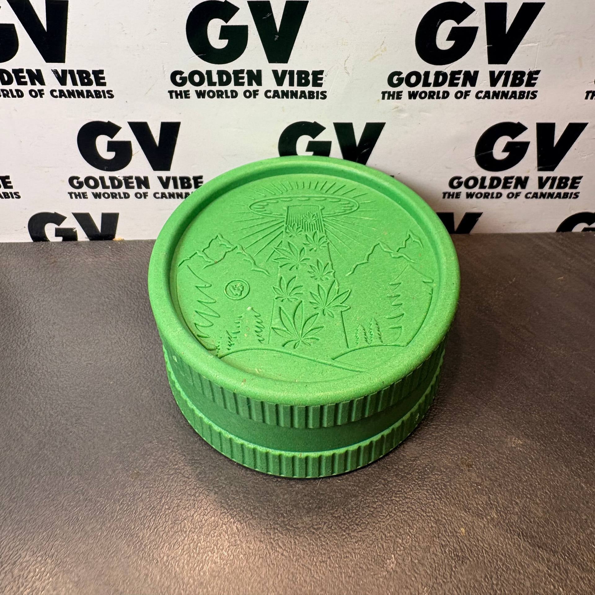 Image of GRINDER FIRE-FLOW HEMP 420 ALIEN 55MM
