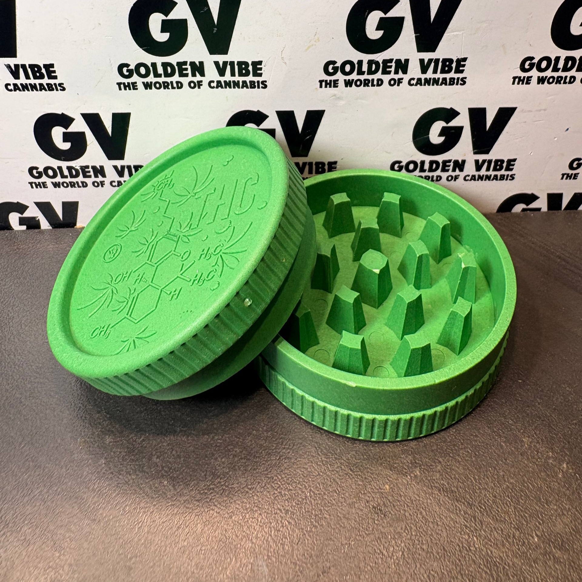 Image of GRINDER FIRE-FLOW HEMP 420 THC MOLECULE 55MM