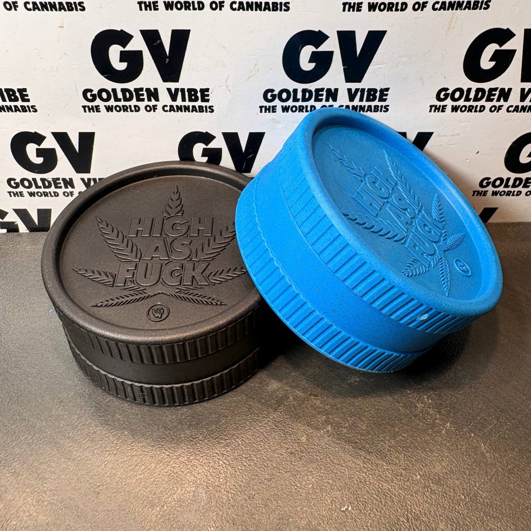 Image of GRINDER FIRE-FLOW HEMP 420 HIGH AS FUCK 55MM