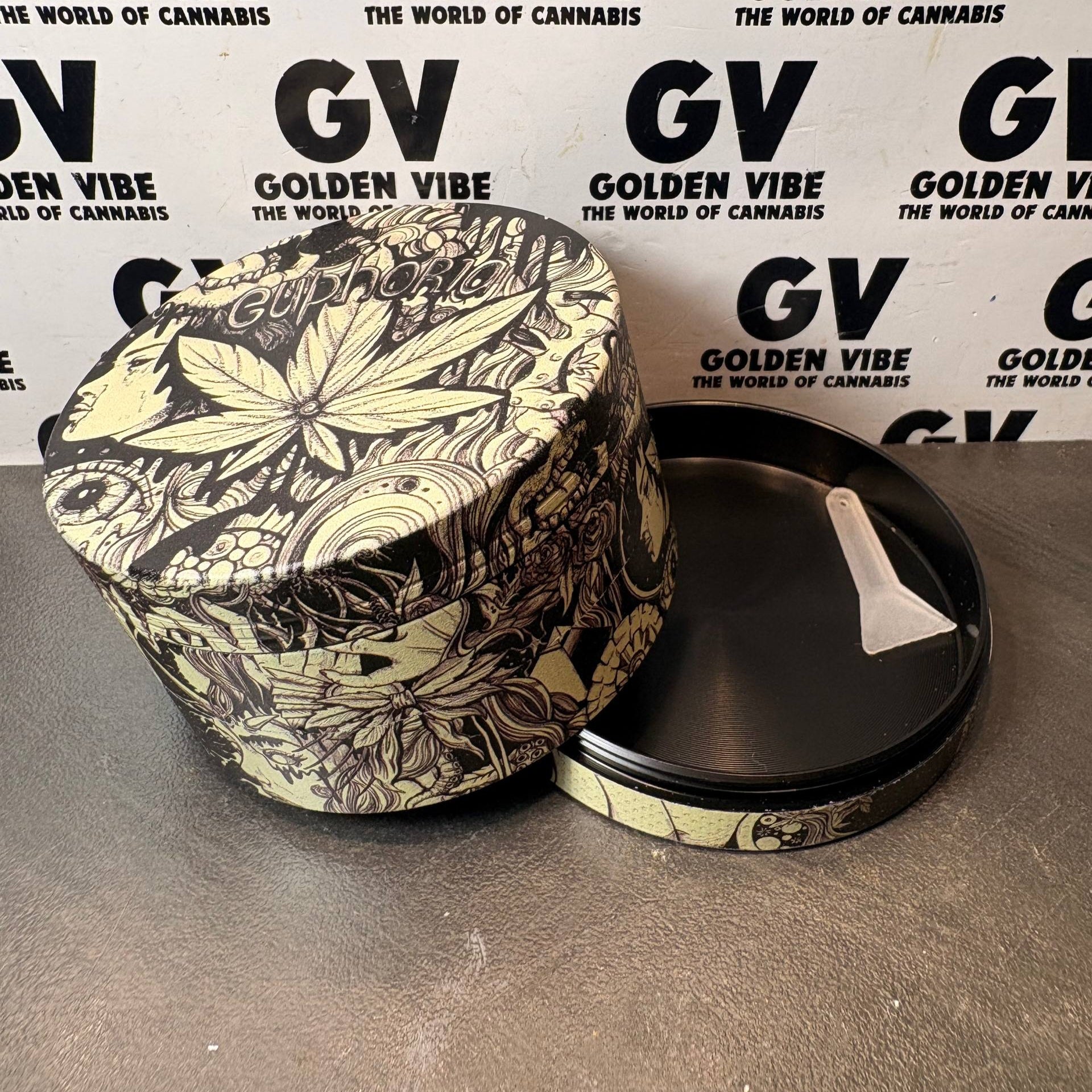 Image of GRINDER EUPHORIA MYSTICAL 63MM
