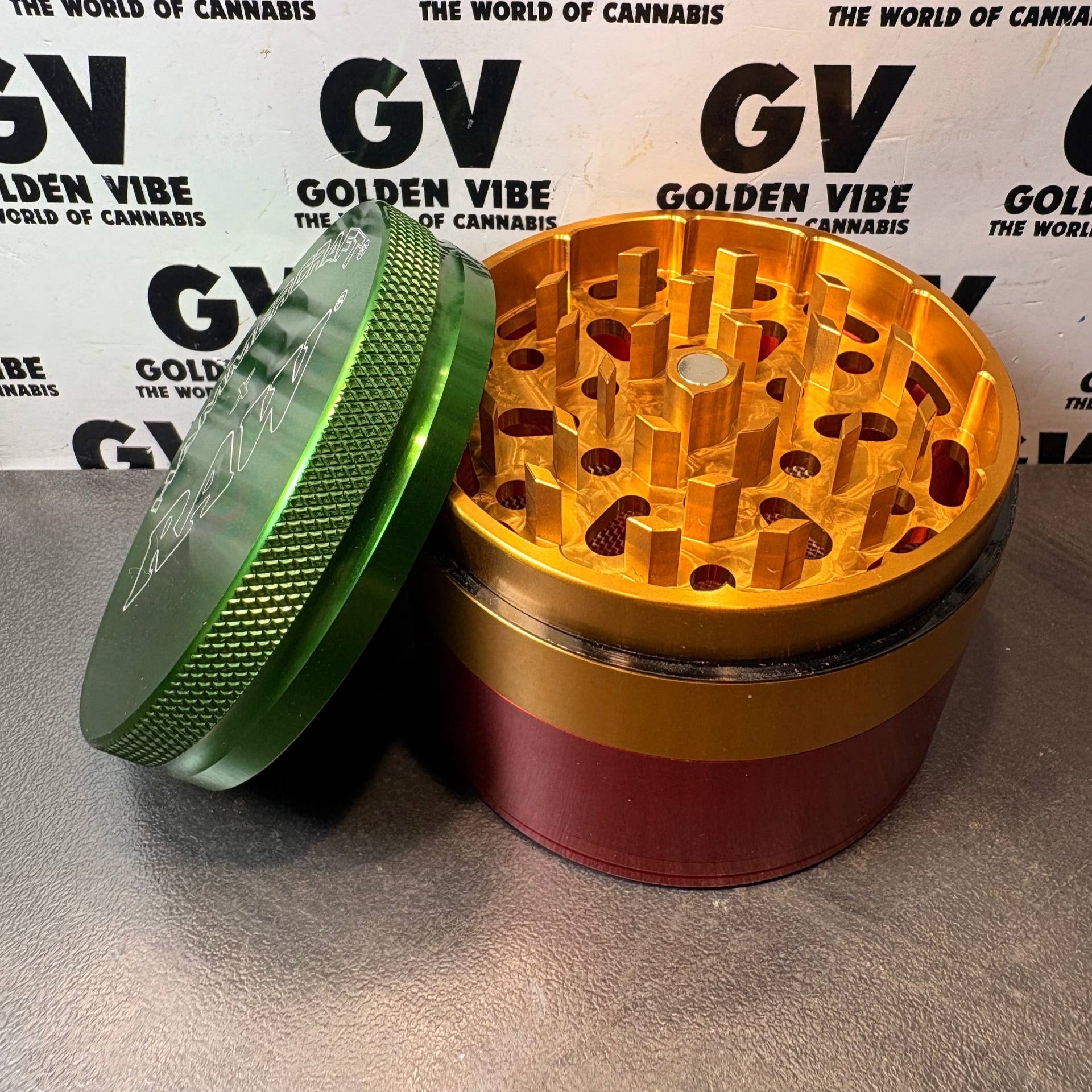 Image of GRINDER RAW X HAMMERCRAFT 4 PARTIES 61MM RASTA