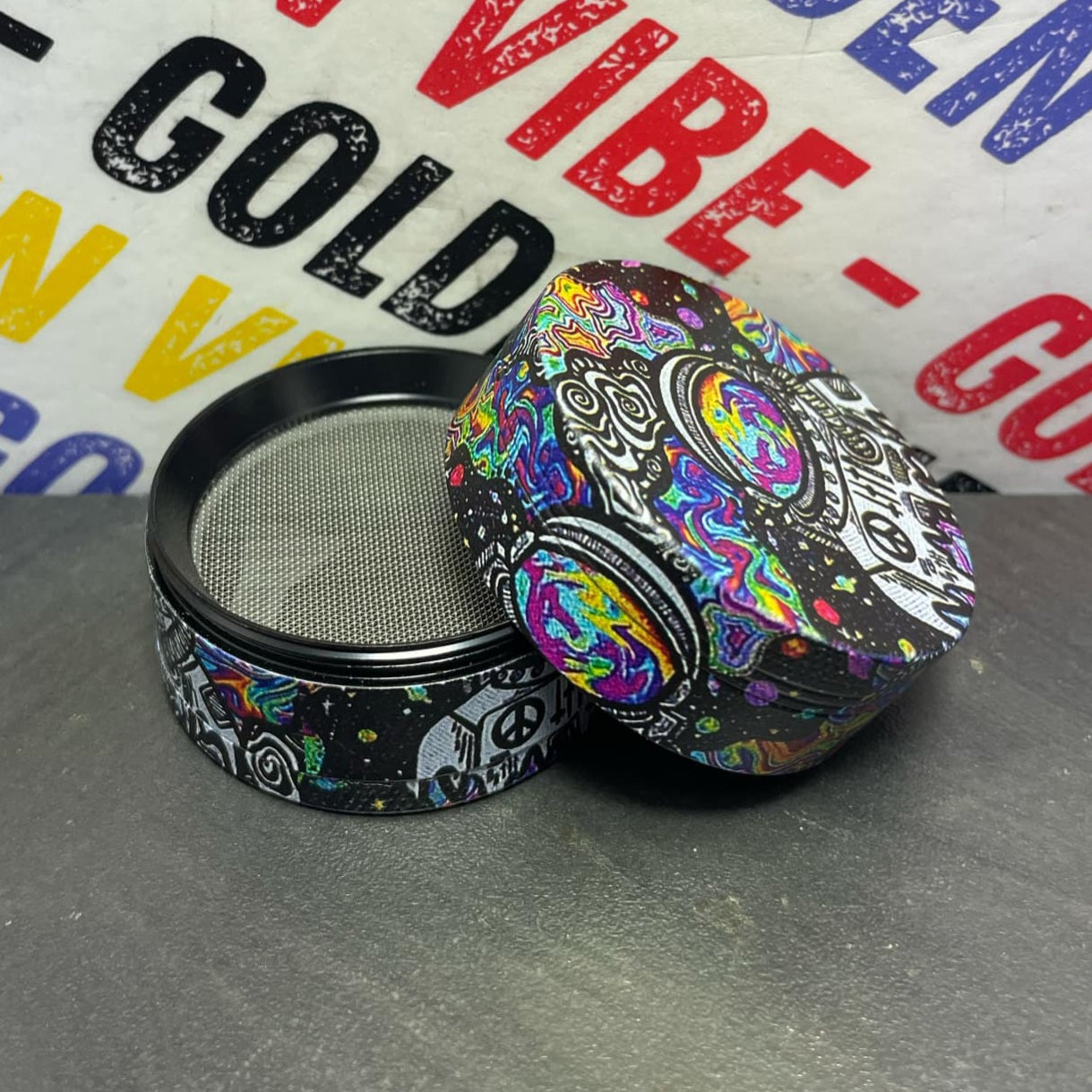 Image of GRINDER COSMIC ASTRONAUT 50MM