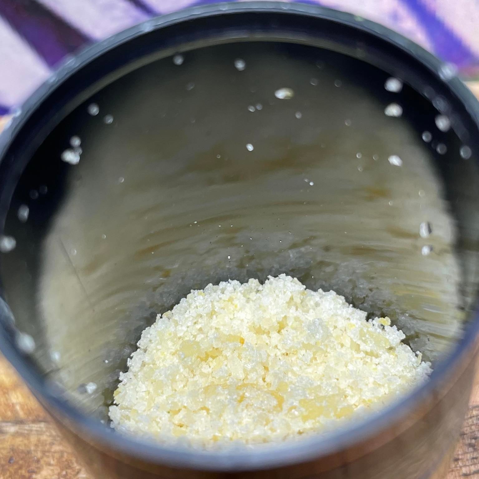 5GR SHATTER 99% USA (CBD)