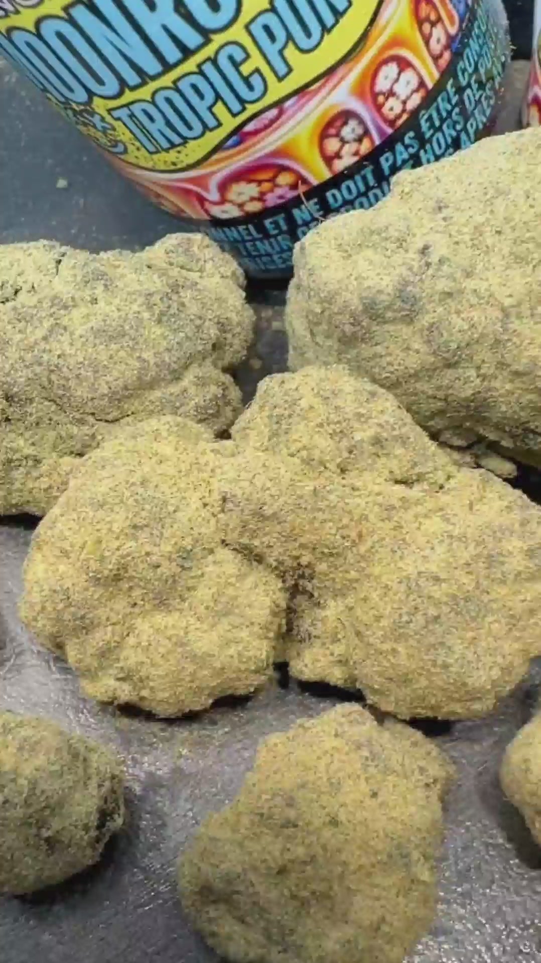 Image of MOONROCK TROPIC PUNCH (Δ-9 THC)