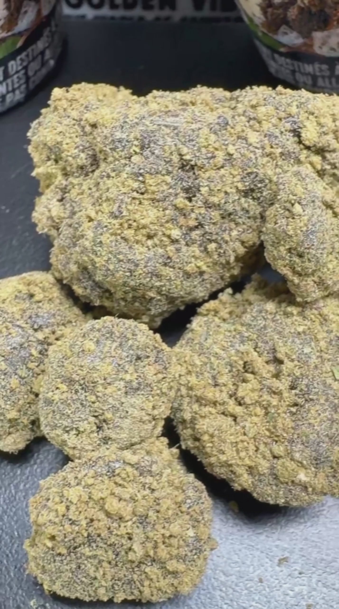 Image of MOONROCK APPLE MINTZ (Δ-9 THC)