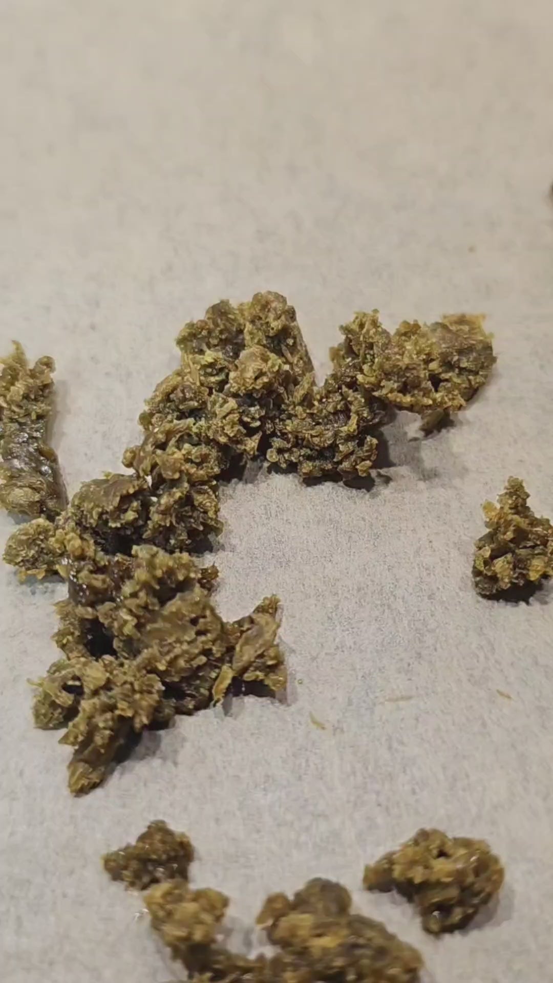 HAN LARRY - CRUMBLE ROSIN (Δ-9 THC)